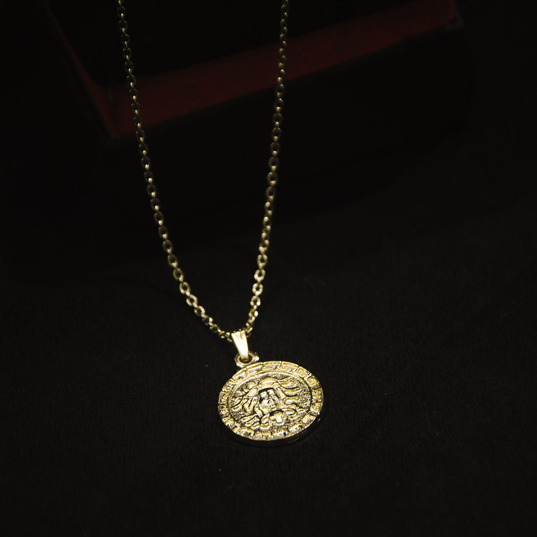 THE MEDUSA GOLD