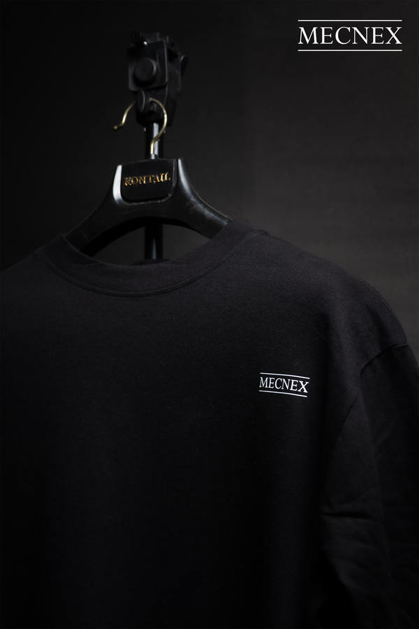 SOLID BLACK OVERSIZED T-SHIRT